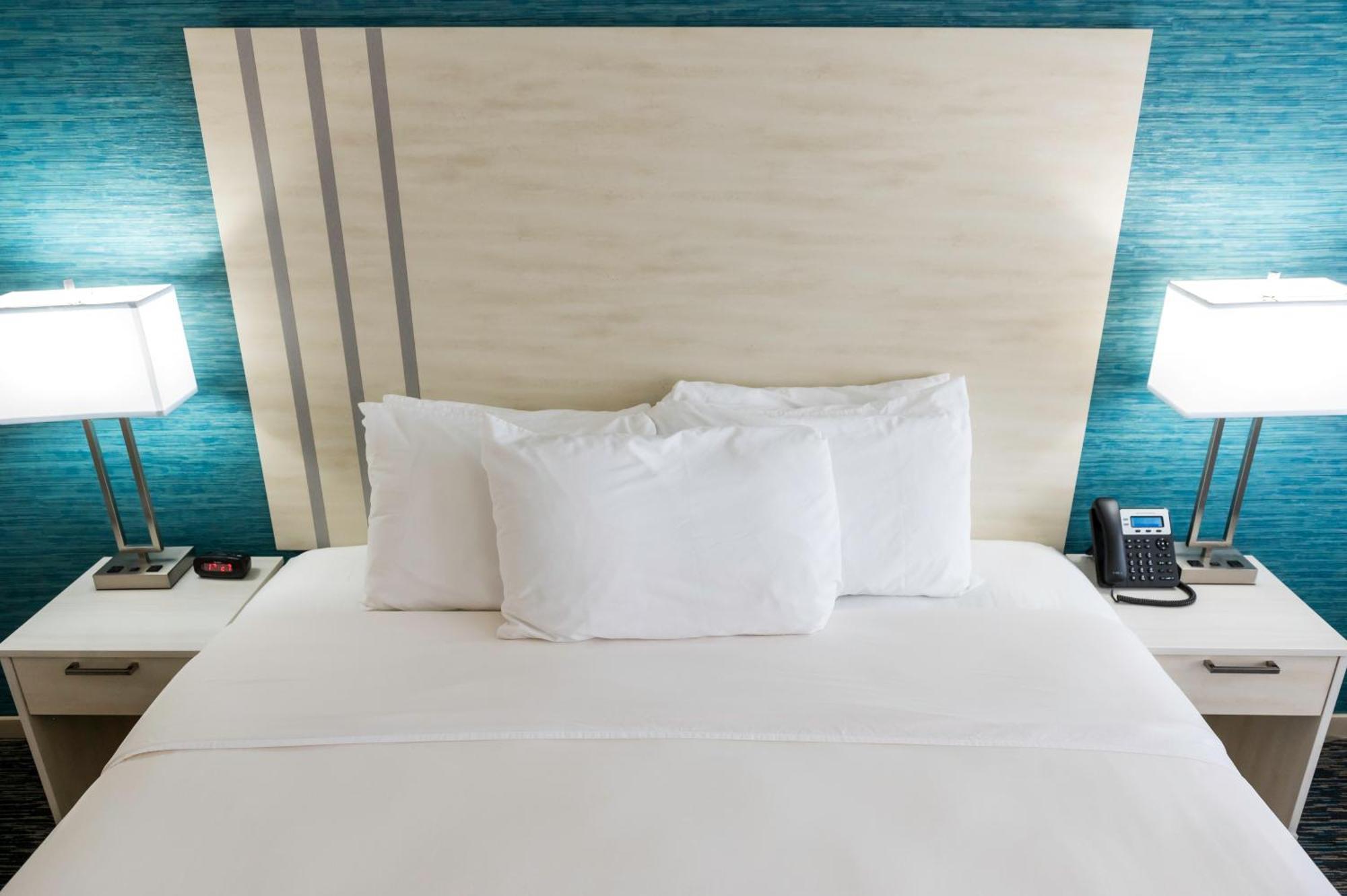 Illinois Beach Hotel Zion Экстерьер фото